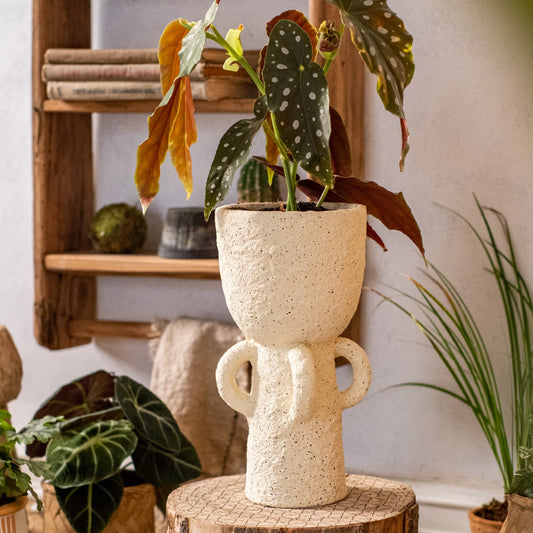 Vintage Tall Breathable Vase Londecor
