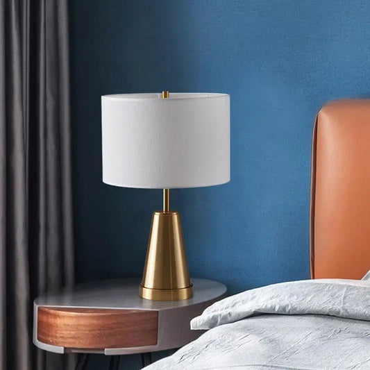 Modern Minimalist Bedroom Bedside Lamp - Londecor