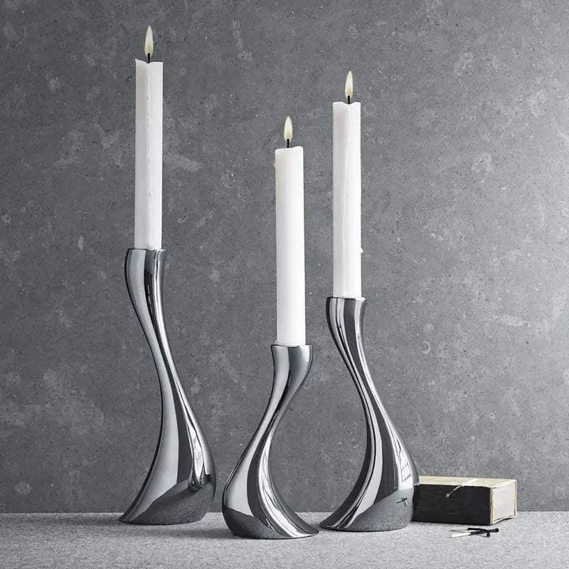 Graceful Curve Swan Ceramic Silver Plated Candle Holder - Londecor