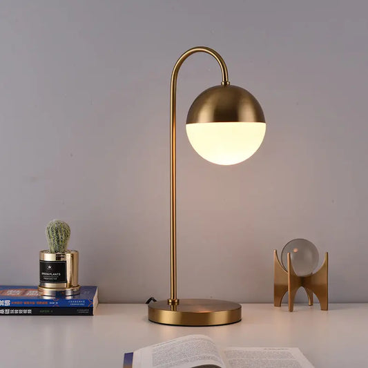 Golden Table Lamp Londecor