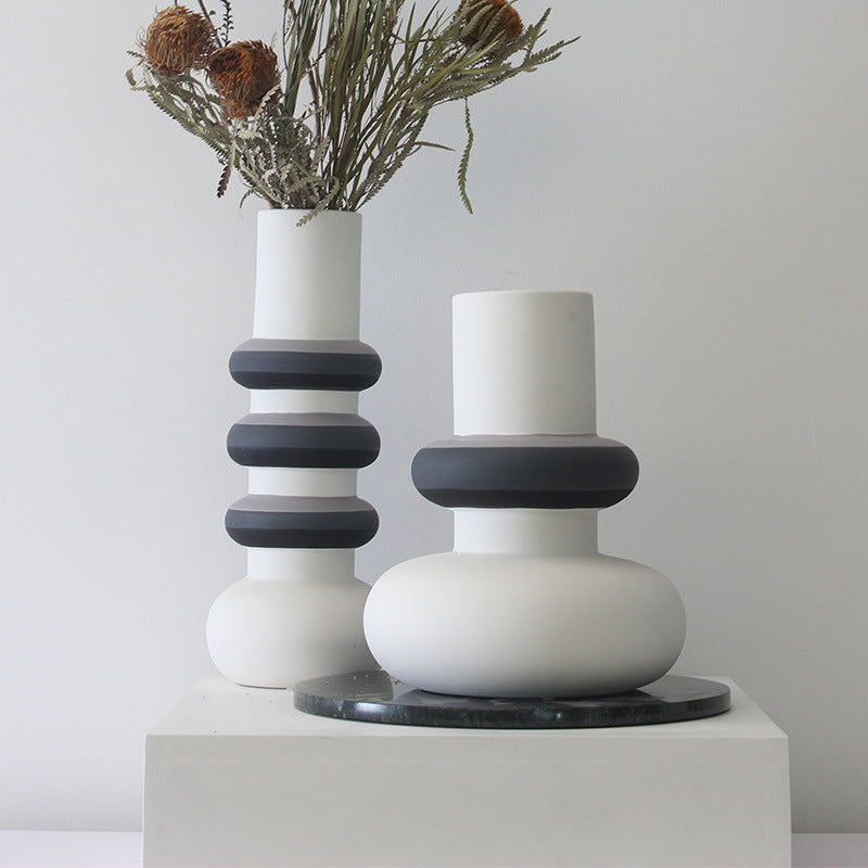 Simple Contrast Striped Ceramic Vase Londecor
